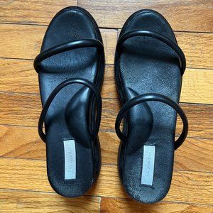 Suzanne Rae Black Puffy Ergo Sandal